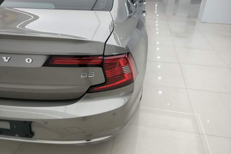 Used Volvo S90 2021 B5 Zhiyuan Luxury Edition