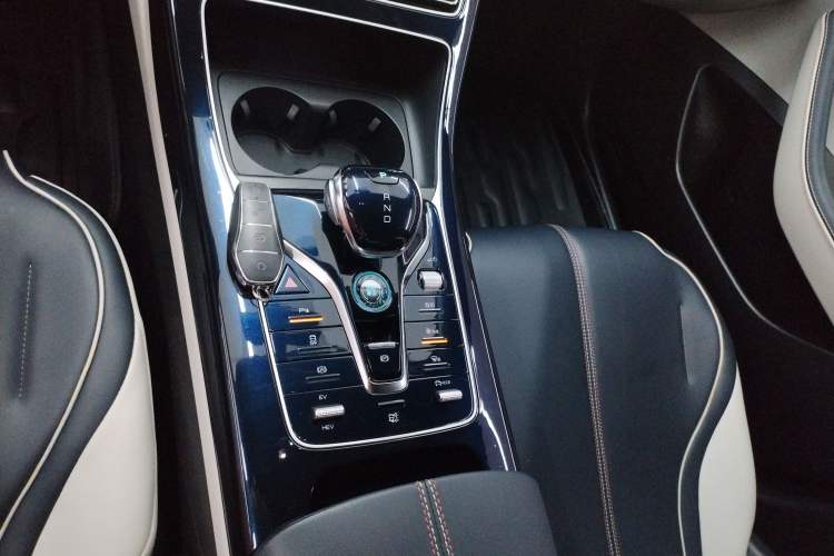 Used BYD Qin PLUS 2021 DM-i 120KM Prestige Model
