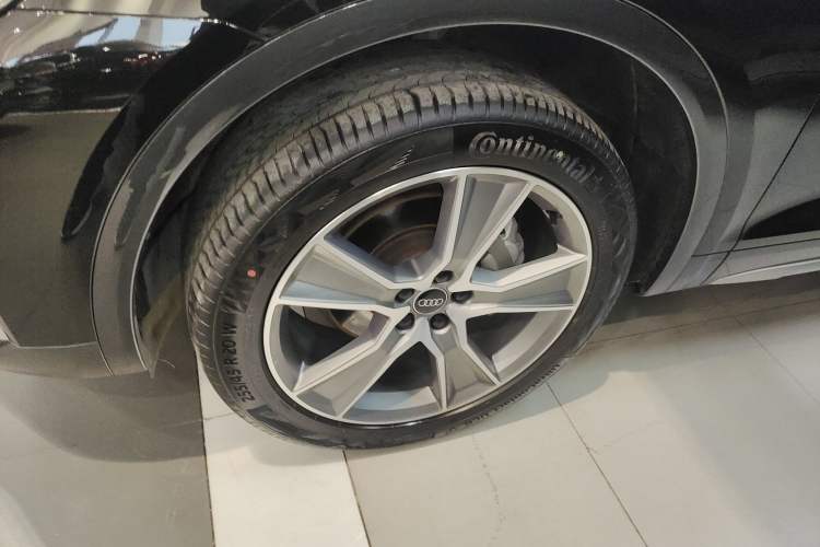 Used Audi Q5L 2023 40T Luxury Elegant Model
