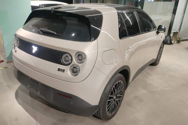 Used  firefly 2025 Illuminated Edition