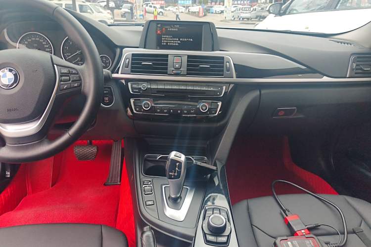 Used BMW 3 Series 2017 320Li Fashion Model
