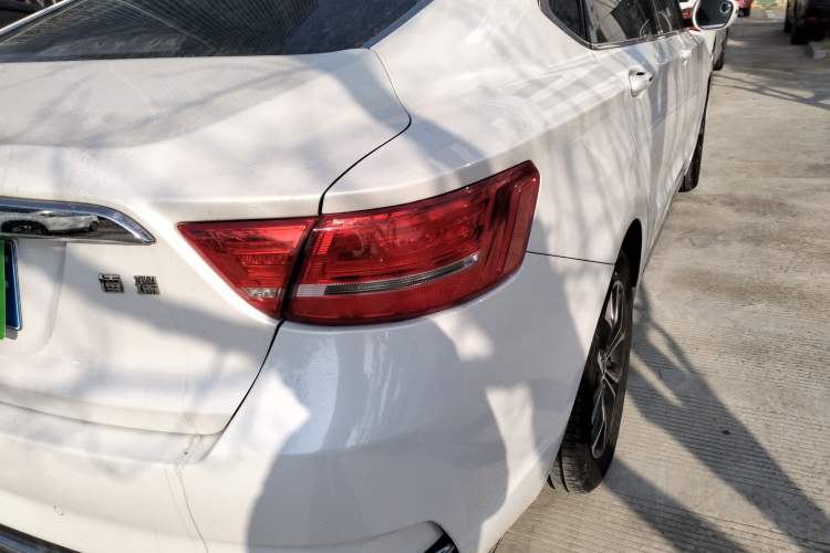 Used Geely Auto Emgrand GT 2017 2.4L Luxury Model
