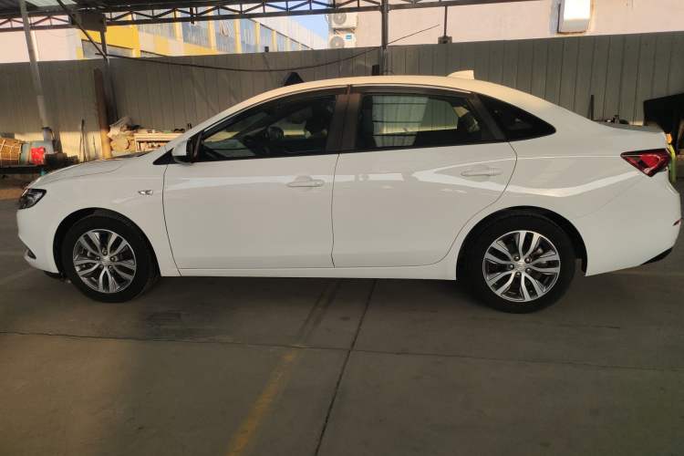 Used Buick GT 2019 18T Automatic Connected Elite Model China VI Standard
