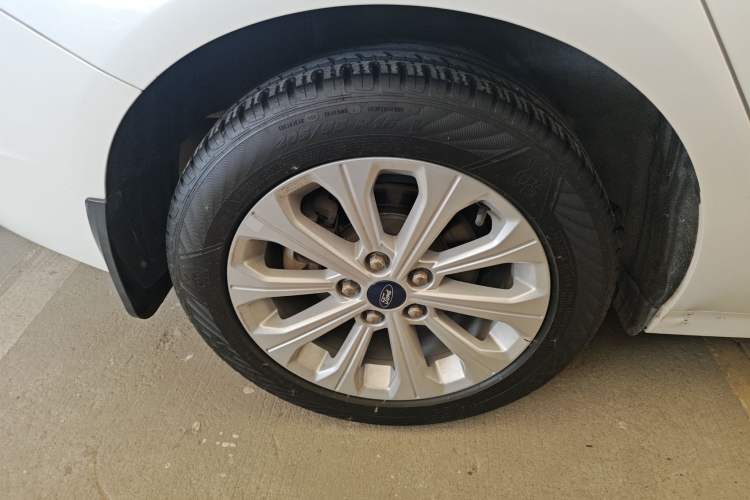 Used Ford Escort 2017 Happiness Edition 1.5L Automatic Fashion Version