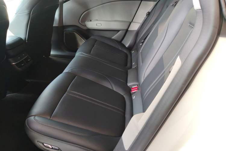 Used Zeekr 007 2024 Rear-Drive Intelligent Driving Version 75 kWh
