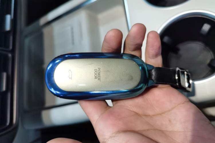 Used Li Auto MEGA 2024 Ultra Model
