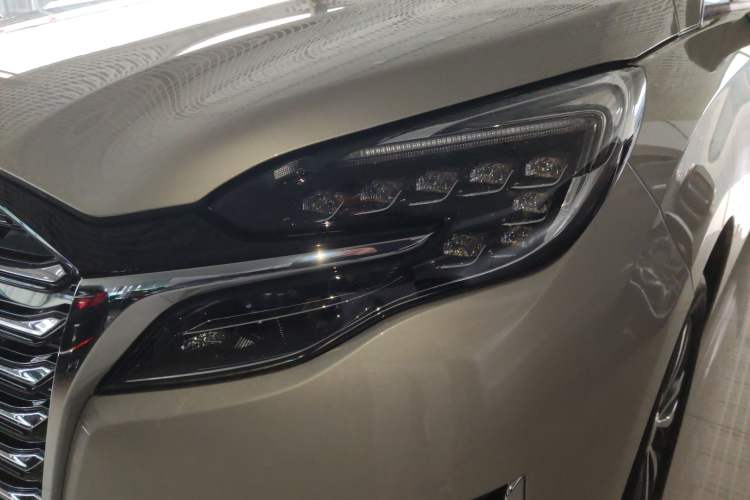 Used Buick GL8 2023 ES Lu Zun Comfort Model
