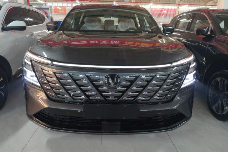 Used Changan CS75 PLUS 2025 4th Generation 1.5T New Blue Whale Smart Luxury Edition