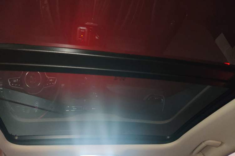 Used Hongqi H5 2024 2.0T Automatic Smart Connect Flagship Edition
