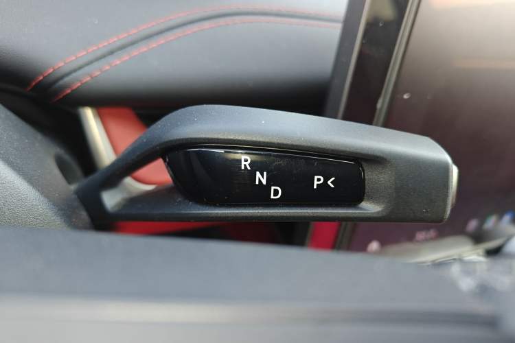 Used Xiaomi Auto SU7 2024 Four-Wheel Drive Ultra-Long Range Advanced Intelligent Driving Max Edition