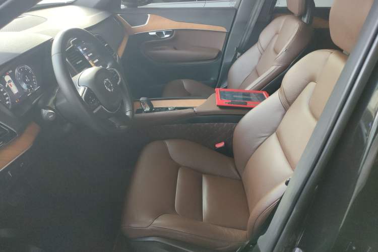 Used Volvo XC90 2022 B6 Zhiyi Luxury Edition 7-Seater
