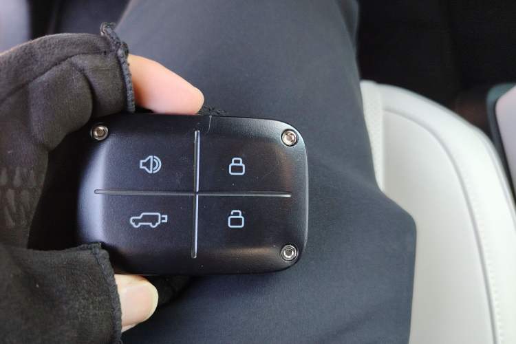 Used  V23 2025 501 Four-Wheel Drive Intelligent Driving Version