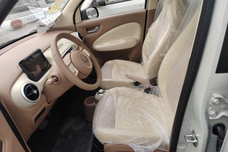 Used Wuling Hongguang MINIEV 2025 Four-Door Version Advanced Edition
