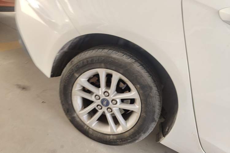 Used Ford Escort 2019 Revised 1.5L Automatic ZhiXiang Version (Tire Pressure Monitoring) China VI Standard