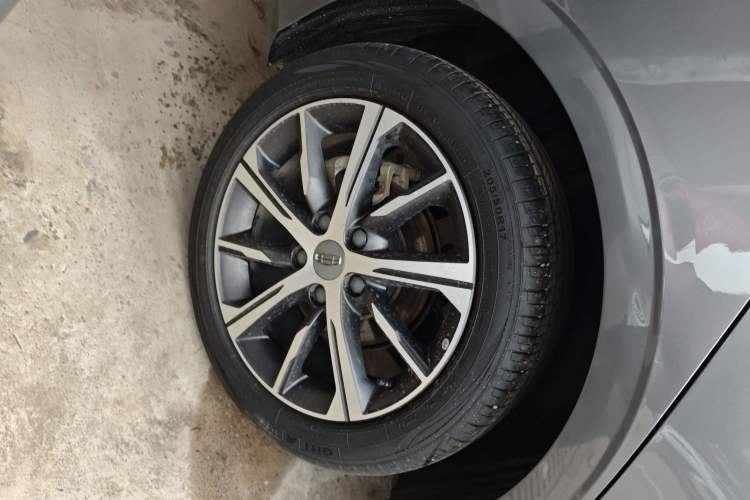 Used Geely Auto Emgrand 2022 4th Generation 1.5L CVT Flagship Model