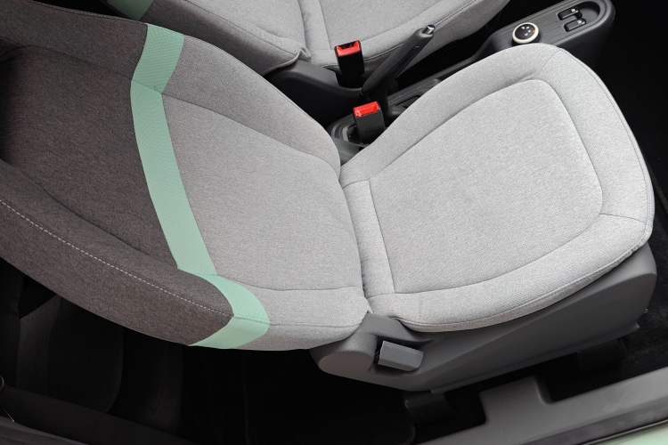 Used Wuling Hongguang MINIEV 2022 Macaron Premium Model – Lithium Iron Phosphate