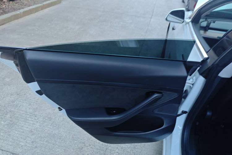 Used Tesla Model 3 2019 Standard Range Rear-Drive Upgraded Version
