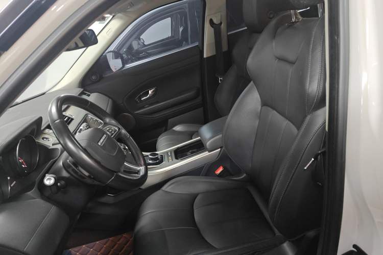 Used Land Rover Range Rover Evoque 2018 240PS PURE Style Edition
