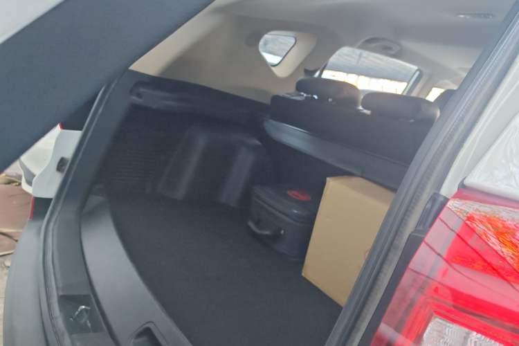 Used BYD Song New Energy 2017 Song DM 1.5TID All-Wheel Drive Luxury Model
