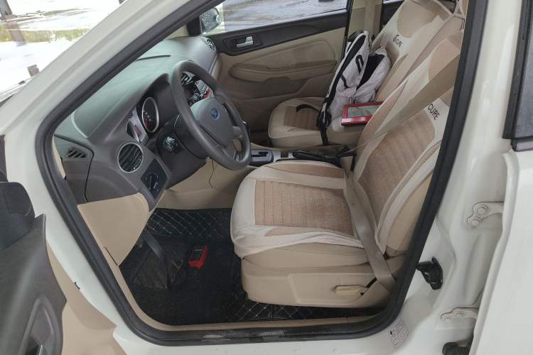 Used Ford Focus 2013 Sedan Classic 1.8L Automatic Millionth Anniversary Edition
