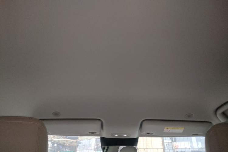 Used BYD Yuan UP 2025 Intelligent Driving Version 401 km Leading Edition