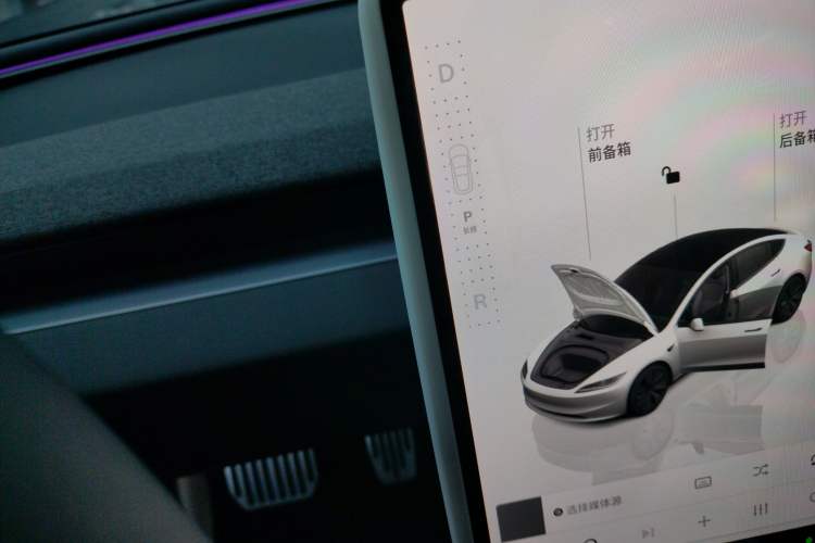 Used Tesla Model 3 2023 Rear-Wheel-Drive Version
