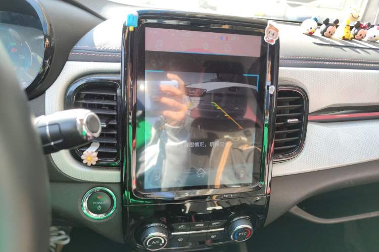 Used Chery Little Ant 2022 Restyled Version Sweet Pink Edition Low-Sugar Version Lithium Iron Phosphate Battery 30.7 kWh 30 kW 301 km
