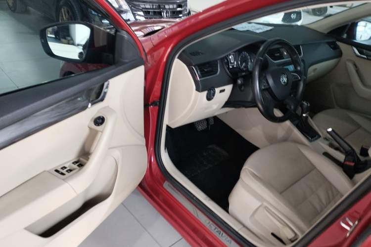 Used Skoda Octavia 2015 1.6L Automatic Yijun Edition