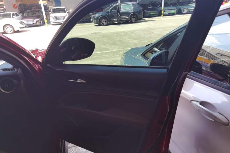 Used Alfa Romeo Stelvio 2017 2.0T 200HP Luxury Edition