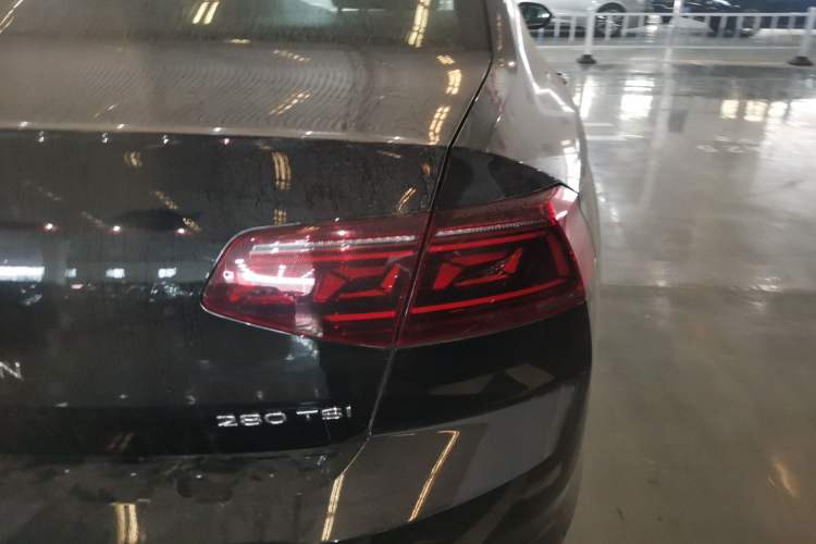 Used Volkswagen Magotan 2025 Zhongxiang Version 280TSI DSG Comfort Edition