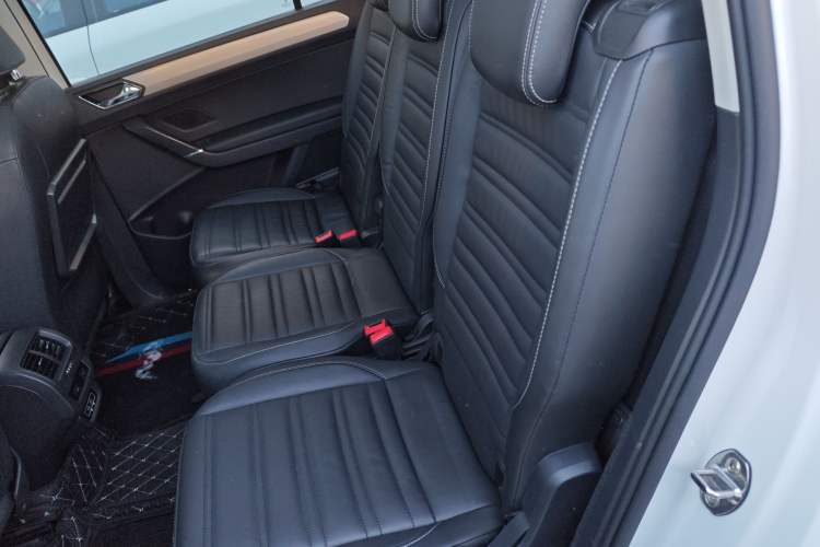 Used Volkswagen Touran 2018 Volkswagen Touran L 280TSI DSG Boundary Edition 7 Seats China V Emission Standard
