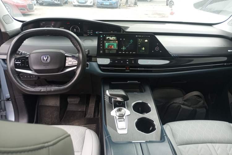 Used Changan UNI-K iDD 2022 Blue Whale iDD 130km 1.5T Excellence Model
