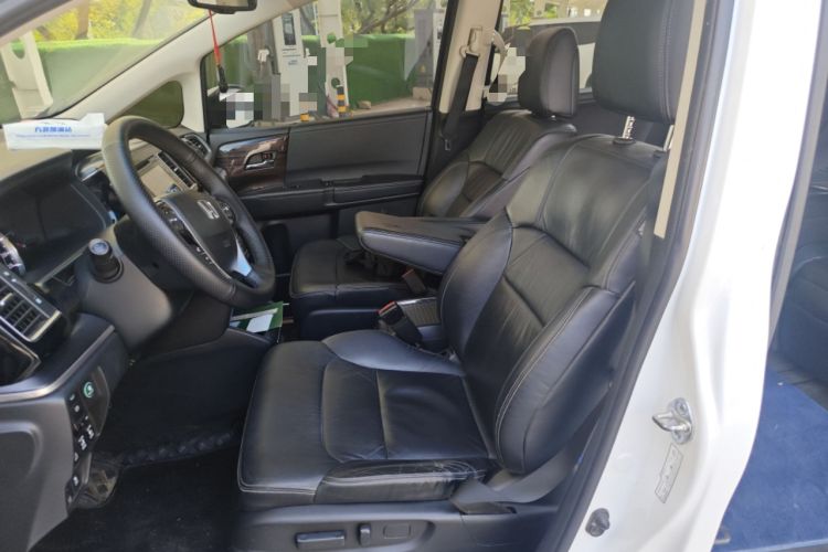 Used Honda Elysion 2016 2.4L Supreme Edition
