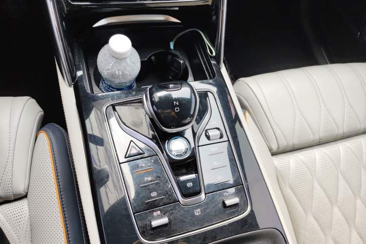 Used BYD Tang New Energy 2022 EV 635 km All-Wheel-Drive Flagship Model
