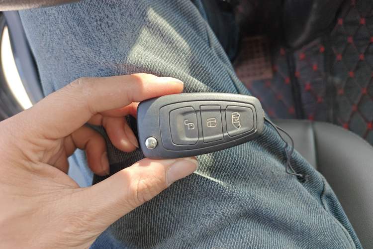 Used Ford Tourneo Custom 2017 2.0T Automatic Elite Version
