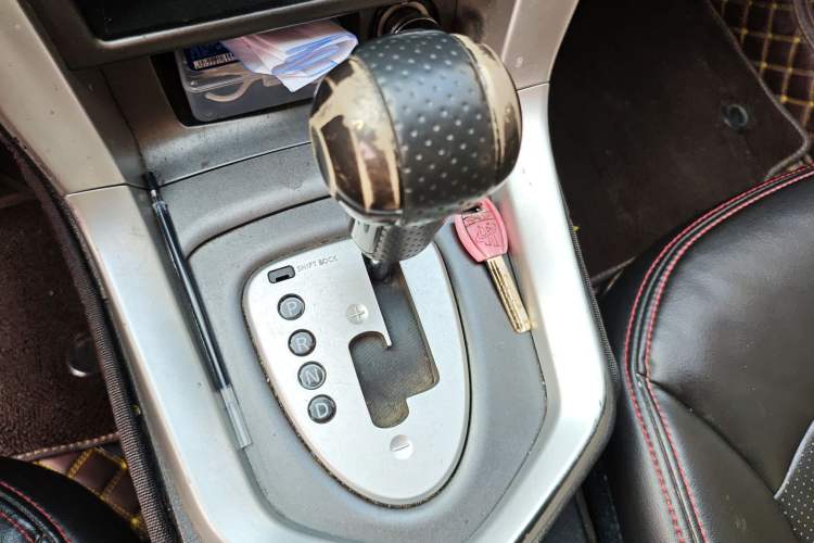 Used Venucia T70 2015 2.0L CVT Smart Choice Edition
