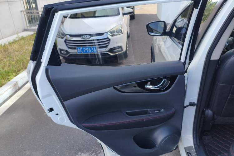 Used Nissan Qashqai 2016 2.0L CVT Elite Edition
