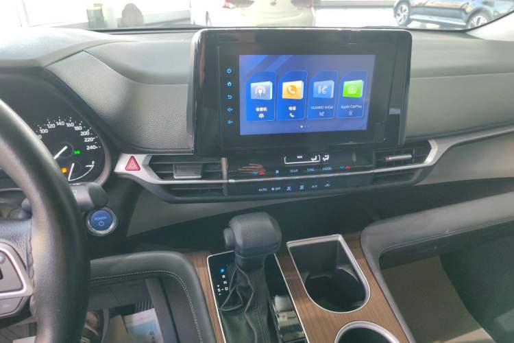 Used Toyota Sienna 2021 2.5L Hybrid Comfort Edition