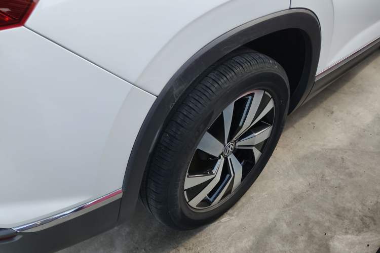 Used Volkswagen Tayron 2019 330TSI Two-Wheel Drive Luxury Model China VI Standard