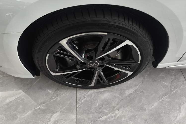 Used Audi A3 2024 Sportback 35 TFSI Fashionable Sports Model
