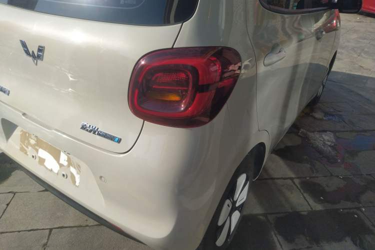 Used Wuling Hongguang MINIEV 2025 Four-Door Version Advanced Edition
