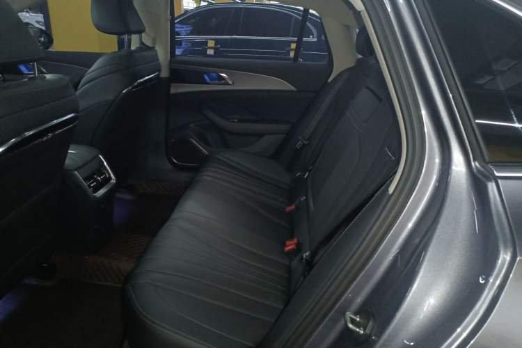 Used Hongqi H5 2023 2.0T Automatic Smart Connect Flagship Edition
