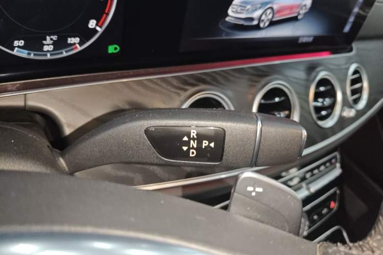 Used Mercedes-Benz E-Class 2016 E 300 L Sporty and Stylish Model