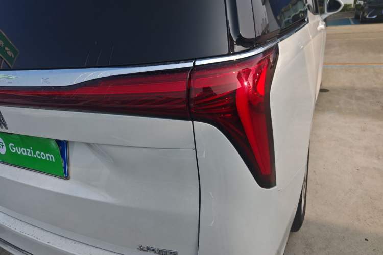 Used Buick Century 2025 2.0T Six-Seater YinShi Edition
