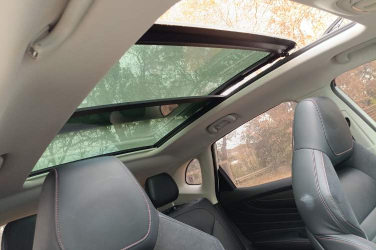 Used MG HS 2018 20T Automatic Two-Wheel Drive Hormone Passion Edition China V Standard