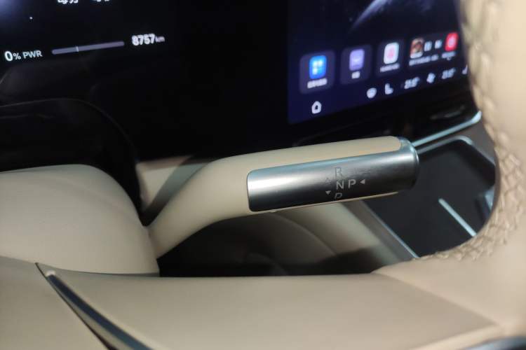 Used Hima AITO M9 2025 Extended-Range Ultra Version 52 kWh 6-Seater
