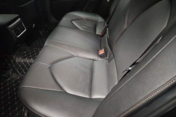 Used Toyota Camry 2021 2.0G Luxury Edition