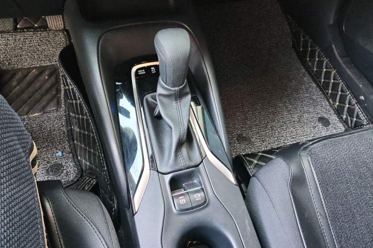 Used Toyota Corolla 2021 Dual-Motor 1.8L E-CVT Elite Edition