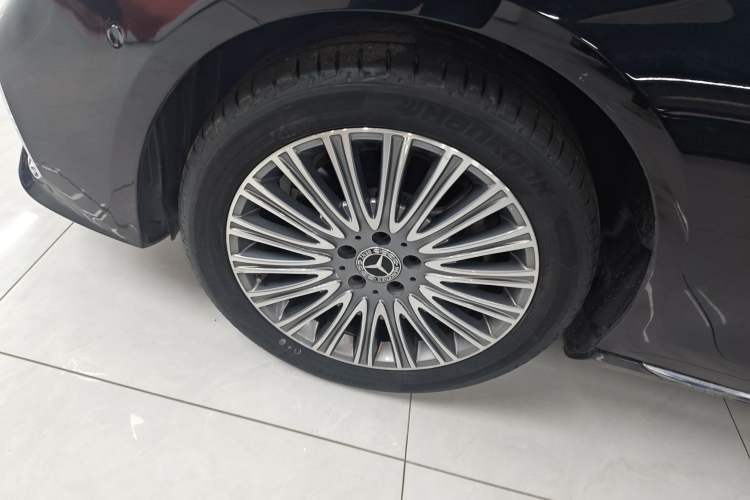 Used Mercedes-Benz E-Class 2022 E 300 L Stylish Model
