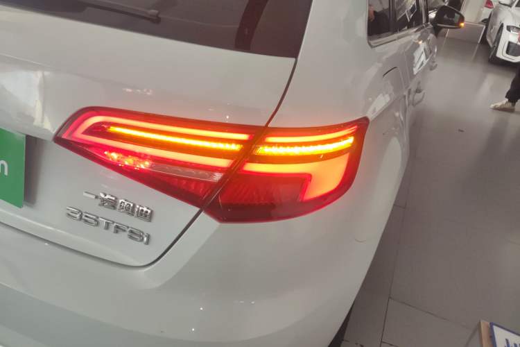 Used Audi A3 2020 Restyled Sportback 35 TFSI Entry-Level China VI Emission Standard
